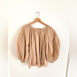 J. NINE tan puff sleeve peasant blouse / size M